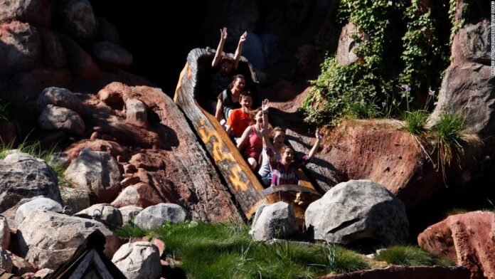 splash-mountain,-a-disney-ride-based-on-a-controversial-film,-will-be-‘completely-reimagined’