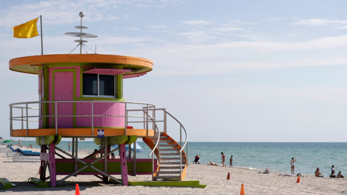 miami-dade-county-mayor-to-close-beaches-for-fourth-of-july-weekend-due-to-coronavirus-concerns
