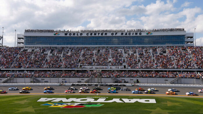 fans-to-be-allowed-to-attend-next-month’s-nascar-races-in-daytona