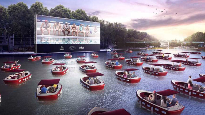 floating-cinema-with-socially-distanced-boats-coming-to-orlando