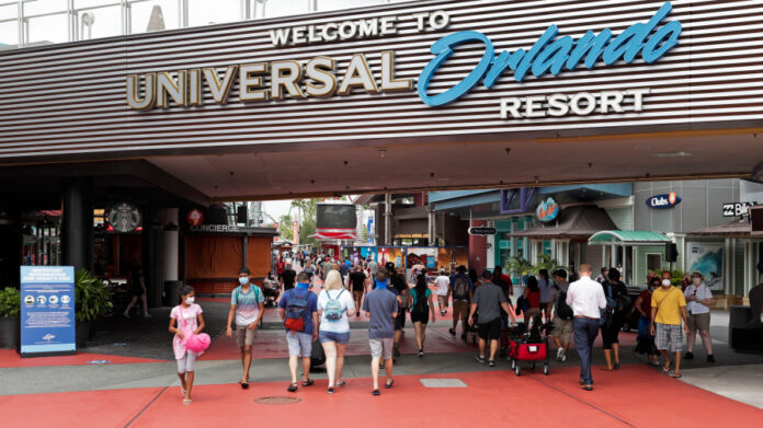universal-orlando-offering-new-deal:-buy-a-day,-visit-through-dec.-free