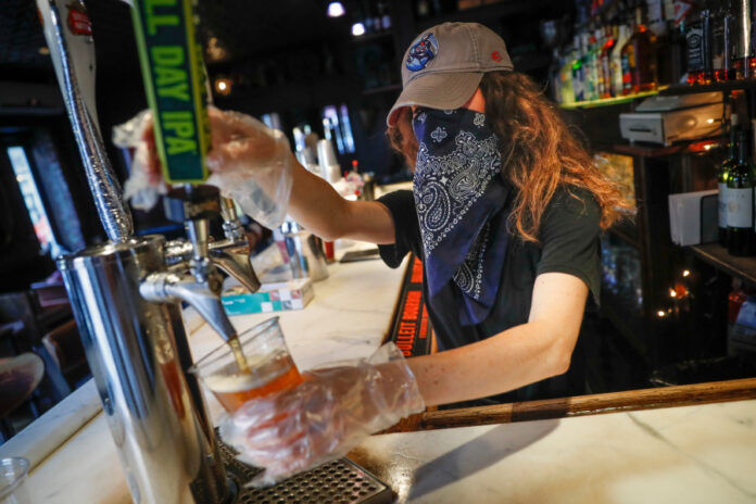 most-florida-bars-can-reopen-at-50%-capacity-today