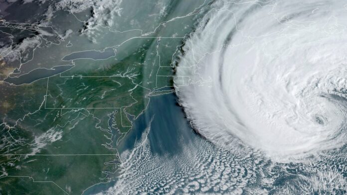 hurricane-teddy-brings-‘very-dangerous’-rip-currents-to-atlantic-beaches,-coastal-flooding