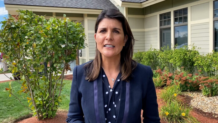 haley-criticizes-democrats-for-‘throwing-stones’-at-amy-coney-barrett