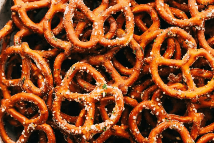 easy-and-addicting-ranch-pretzels