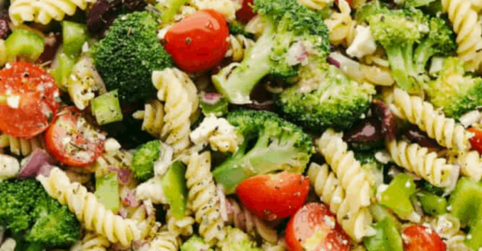 greek-broccoli-pasta-salad