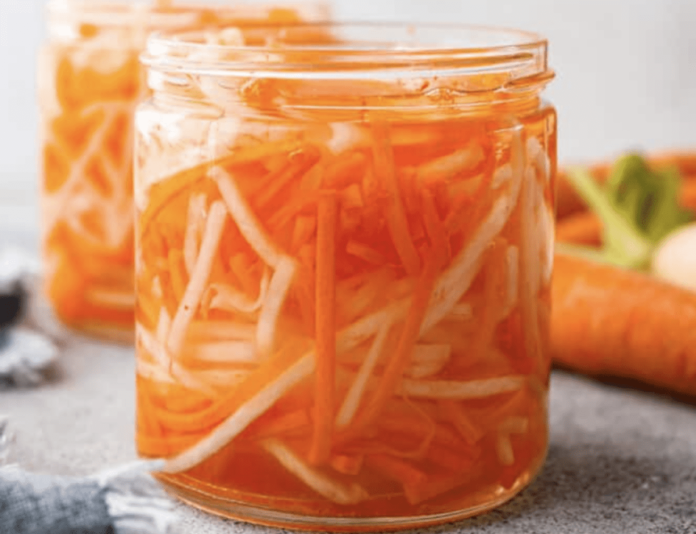 pickled-carrots