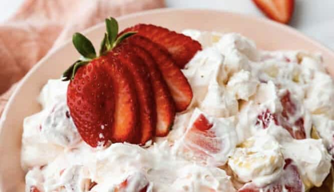 strawberry-cheesecake-salad