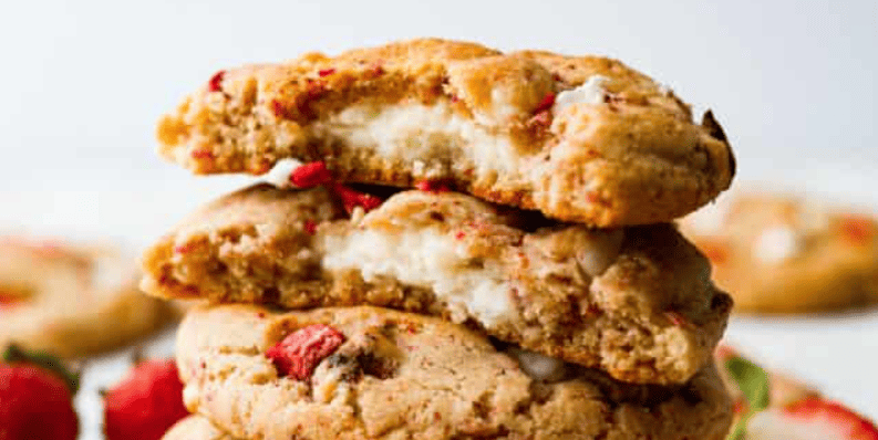 strawberry-cheesecake-cookies