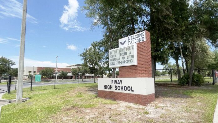 pasco-county-school-board-passes-new-phone-rules