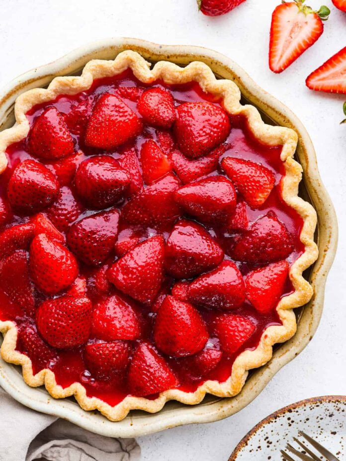 the-easiest-fresh-strawberry-pie